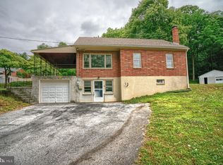 650 Garden Dr, Harrisburg, PA 17111
