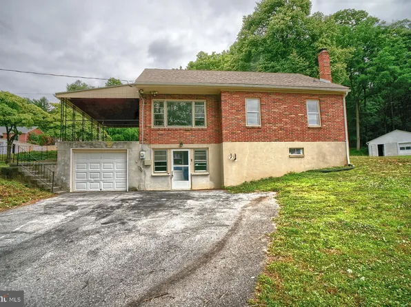 650 Garden Dr, Harrisburg, PA 17111