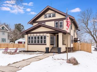 211 S Pecatonica St, Winnebago, IL 61088