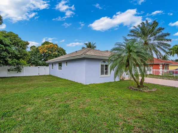 20400 NW 17th Ave, Miami Gardens, FL 33056