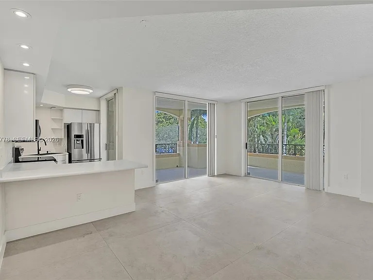 1834 Brickell Ave #31 — Photo 2