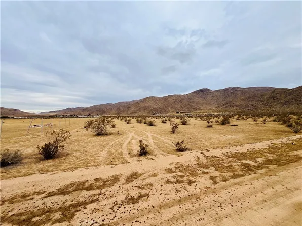 26000 Las Piedras Dr Lot 22, Apple Valley, CA 92307