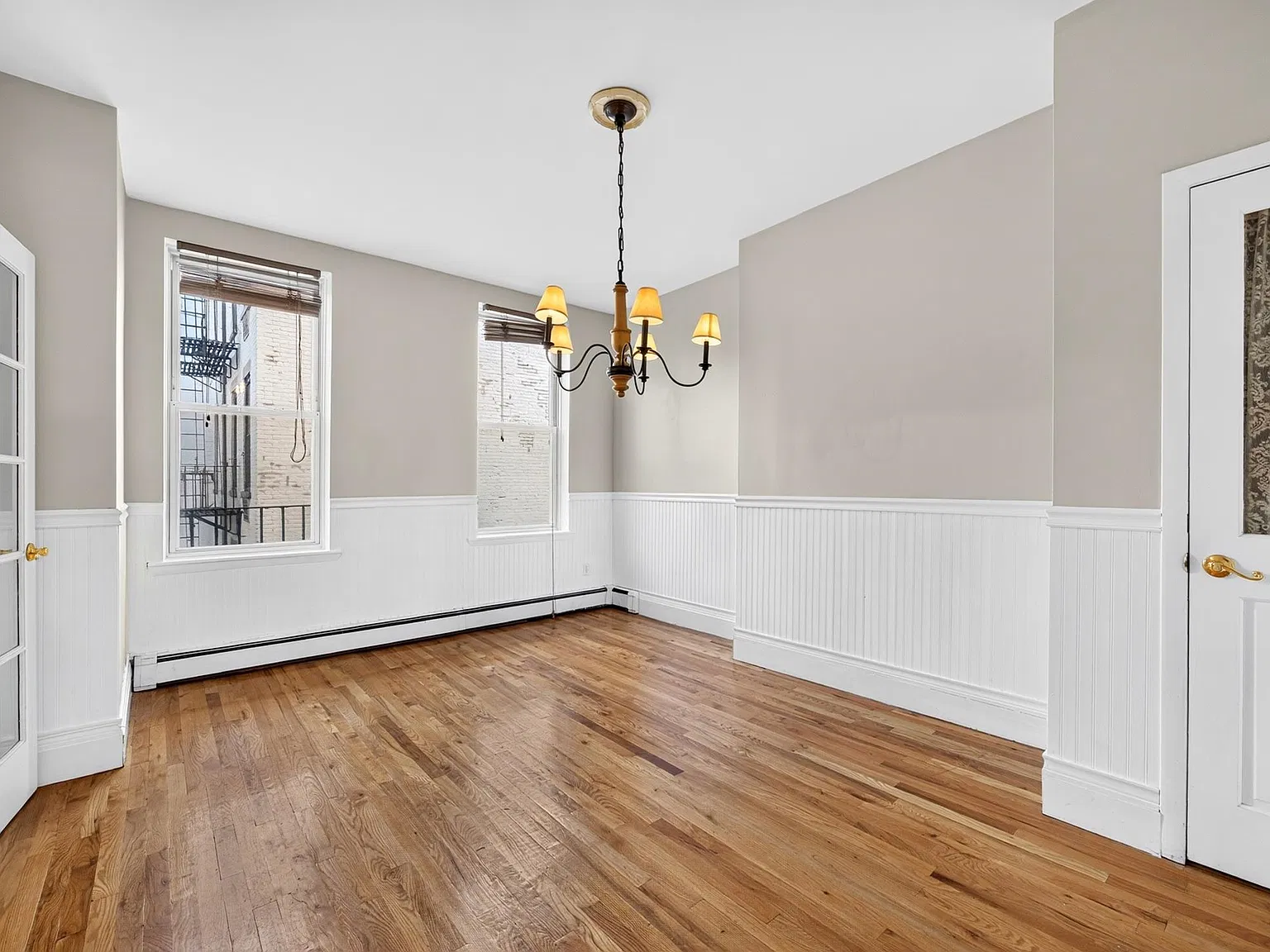 3 bed, 2.0 bath, 1500 sqft, $6,175 — Photo 2