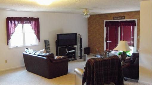 2nd image of 375 Scenic View Cir