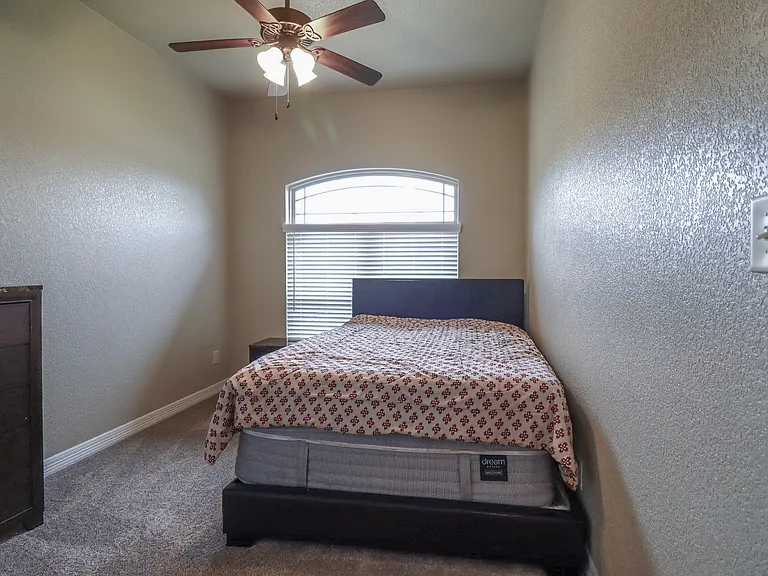 8107 Preston Hollow Dr — Photo 31
