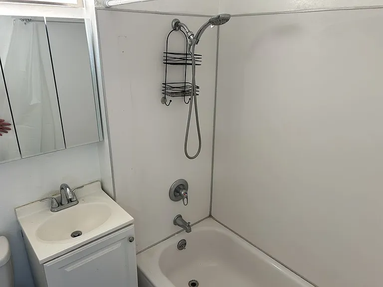 218 Mississippi St #E — Photo 9