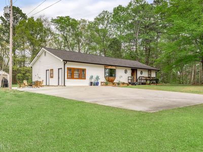 5699 Center Hill Church Rd, Loganville, GA, 30052