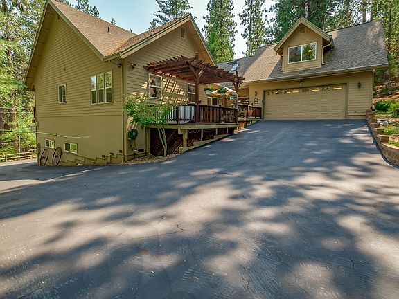 2nd image of 2260 Dianna Dr