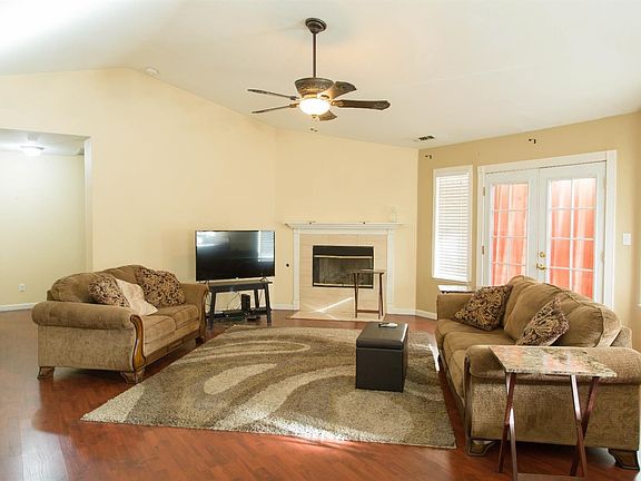 3rd image of 1612 Posho Ave