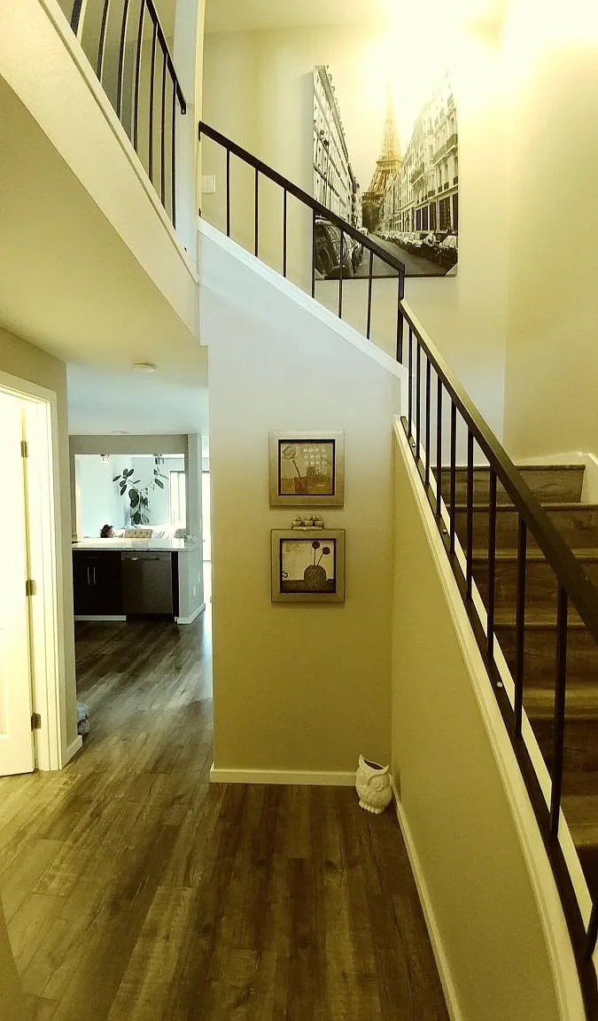 3 bed, 2.5 bath, 1135 sqft, $2,950 — Photo 3