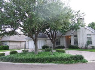 3004 Crest Oak Cir, Laredo, TX 78045