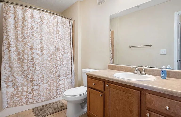 The Arlington at Eastern Shore Centre Apartments — Photo 5