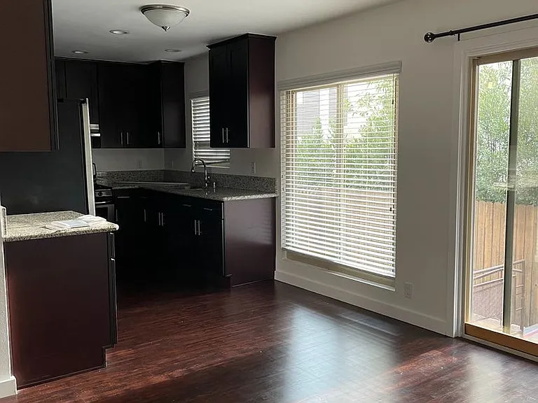1417 N Curson Ave — Photo 12