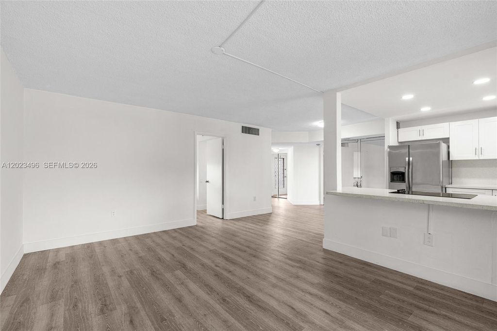 9091 Lime Bay Blvd APT 304, Tamarac, FL - View 6
