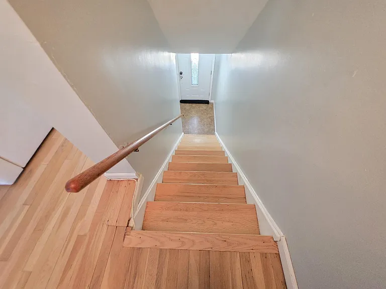 9 Elna Ct — Photo 16