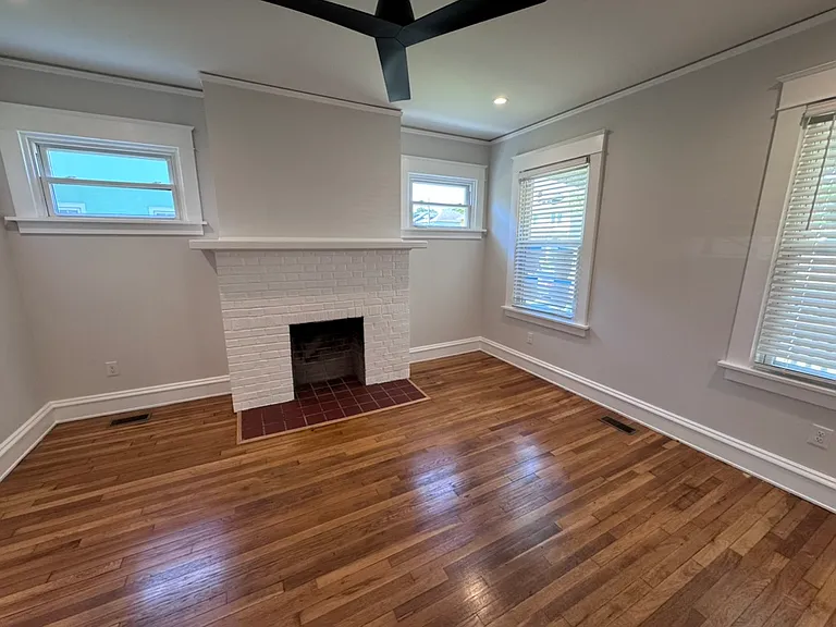 3019 Griffin Ave — Photo 4