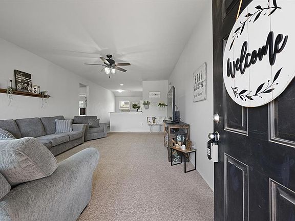 5th image of 213 Karlee Ln