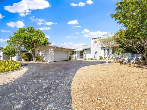 4107 Miller Dr, Saint Pete Beach, FL 33706