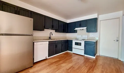 218 E Saint Clair Ave #216 Photo 1