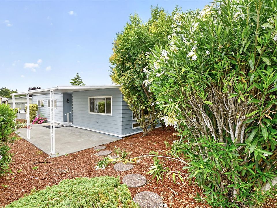 1st image of 21 Sequoia Circle