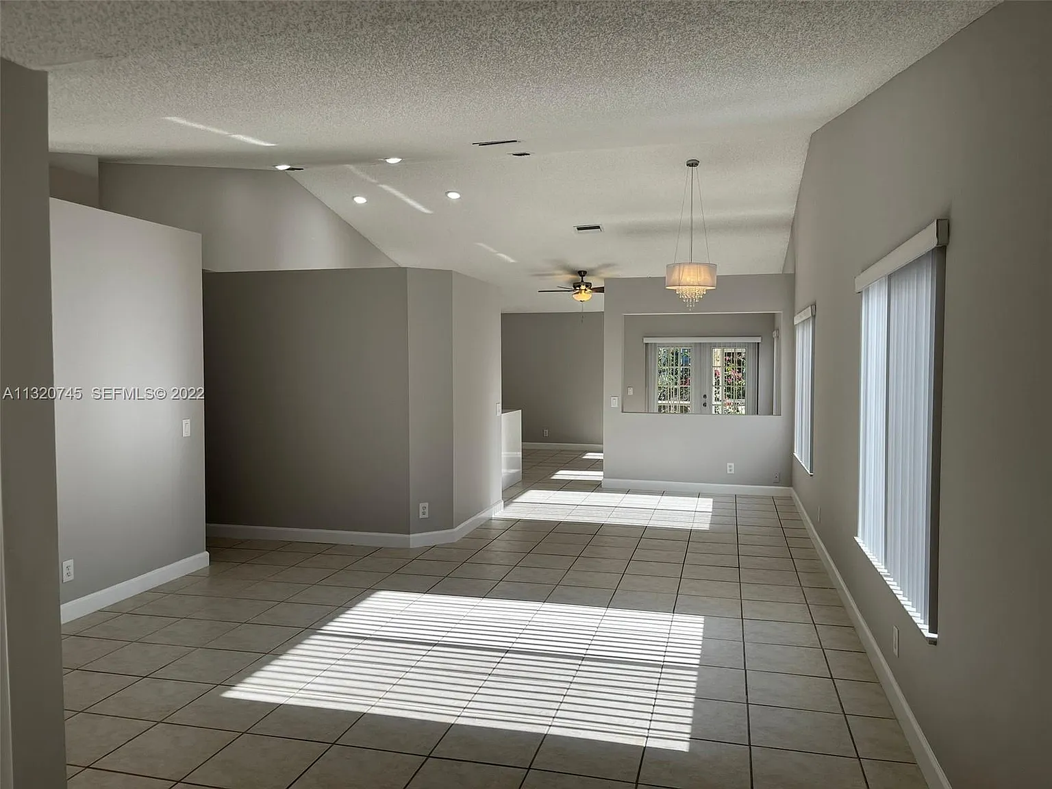 3 bed, 1542 sqft, $4,050 — Photo 4