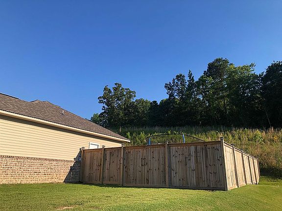 3rd image of 167 Shelbi Dr