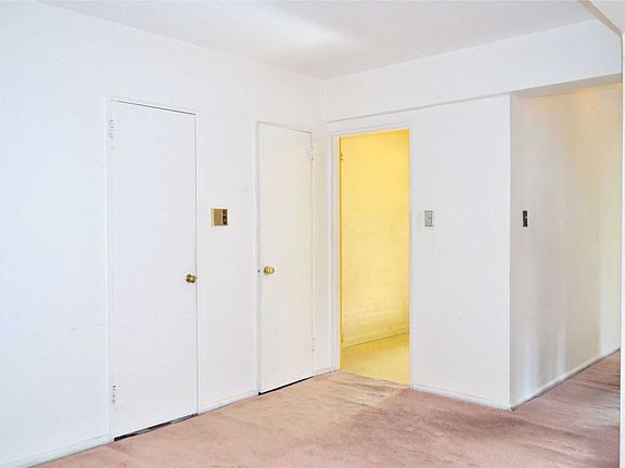 4th image of 83-20 98th St #5M