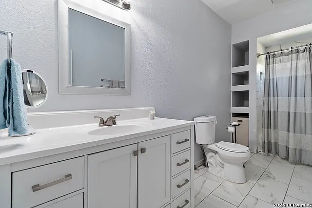 944 Fulton Ave — Photo 26