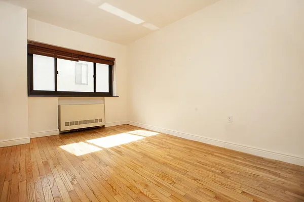 Rented by REAL New York | media 13