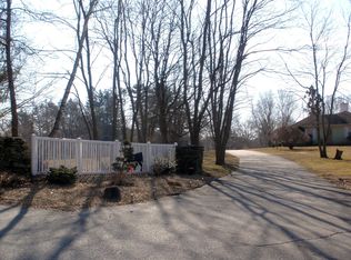 162 Robbins Rd, Thompson, CT 06277