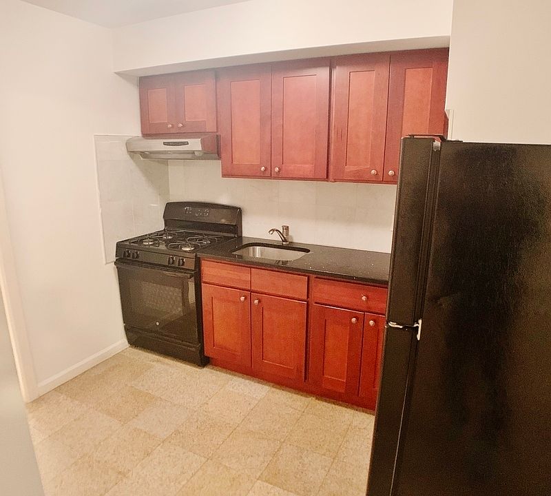 1st image of 25-24 Broadway #3K