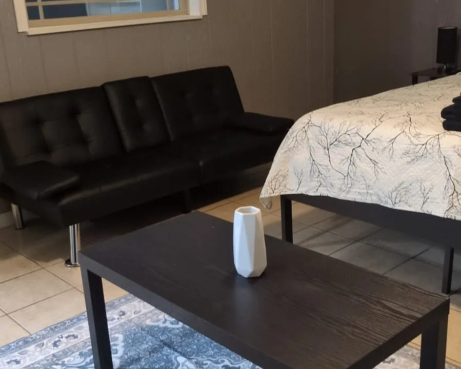 1824 N 77 Sunshine Strip #2
