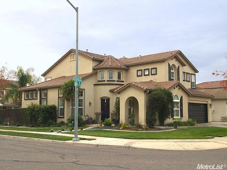 1st image of 1815 Silvio Way
