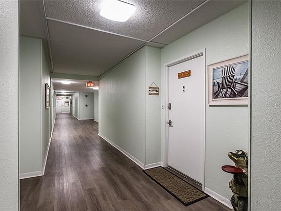 4th image of 7400 Sun Island Dr #507