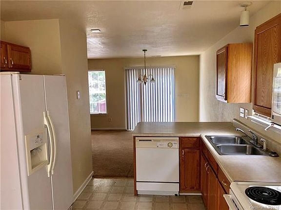 4th image of 4510 Christenbury Hills Ln