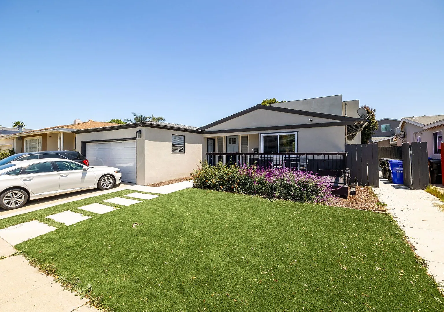 Fully Renovated 5 Bedroom Home Near SDSU - All Utilities Included! — Photo 2