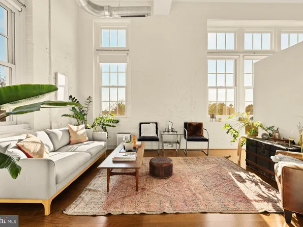 440 12th St NE APT 211, Washington, DC 20002