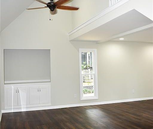 3rd image of 7509 Nutmeg Ln