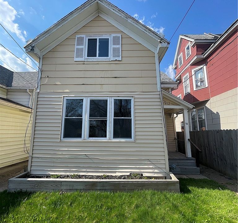 1st image of 94 Farmer St