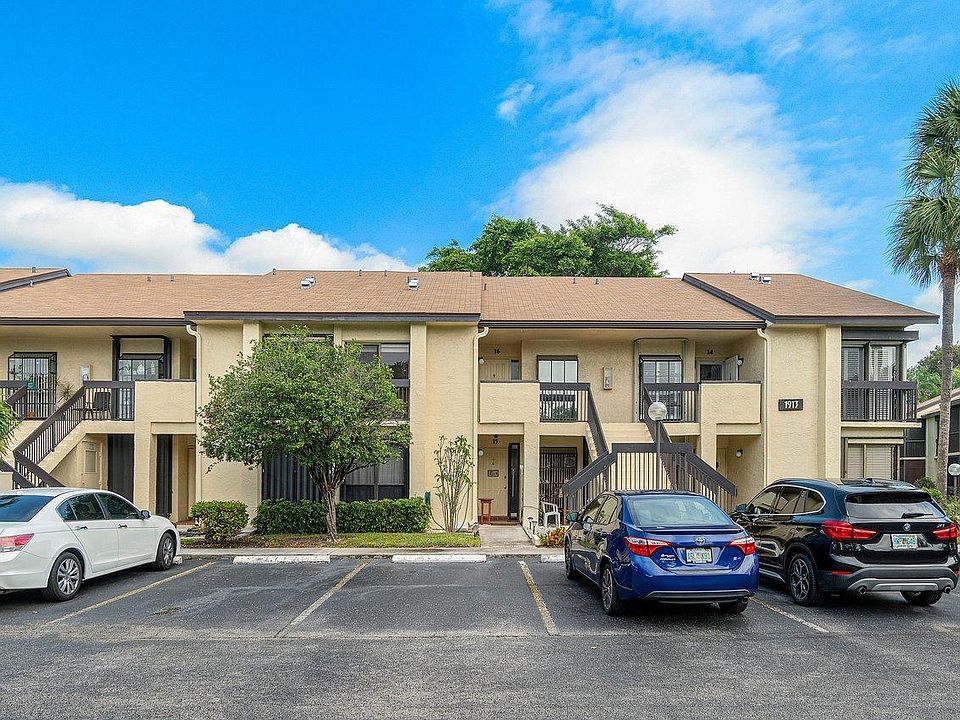 1st image of 1913 SW 15th St APT 16