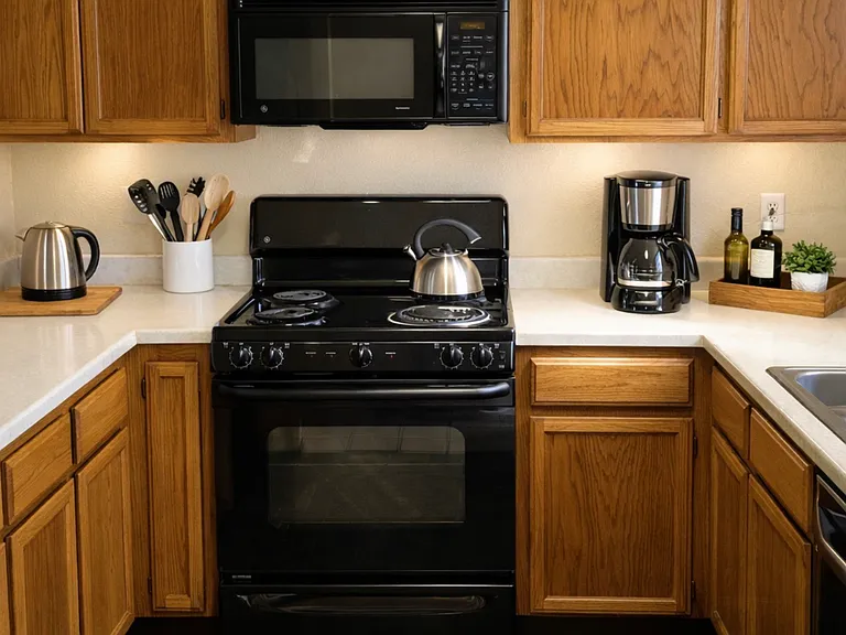 Sonoma Point Apartments — Photo 7