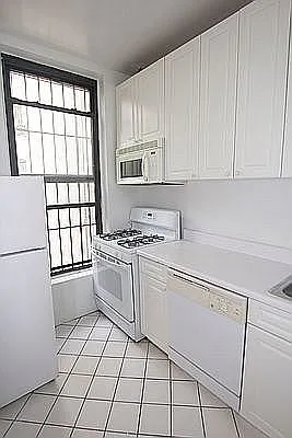 Rented by Jonis Realty | media 5