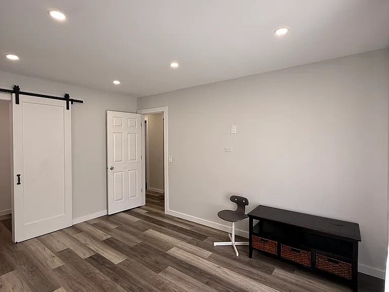 1166 Middlebury Ln #1 — Photo 15