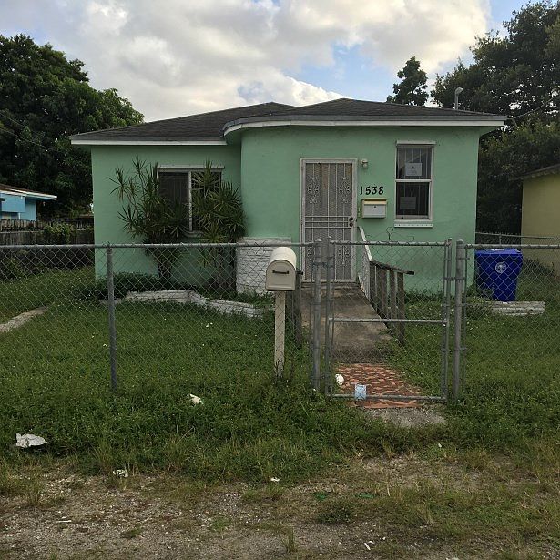 1st image of 1538 NW 66th St