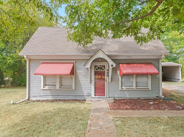 909 N Naid St, Grand Saline, TX 75140