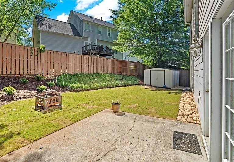 4220 Hunters Green Way NE — Photo 28