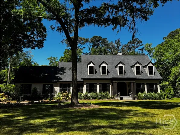 9 Marsh Harbor Drive N, Savannah, GA 31410