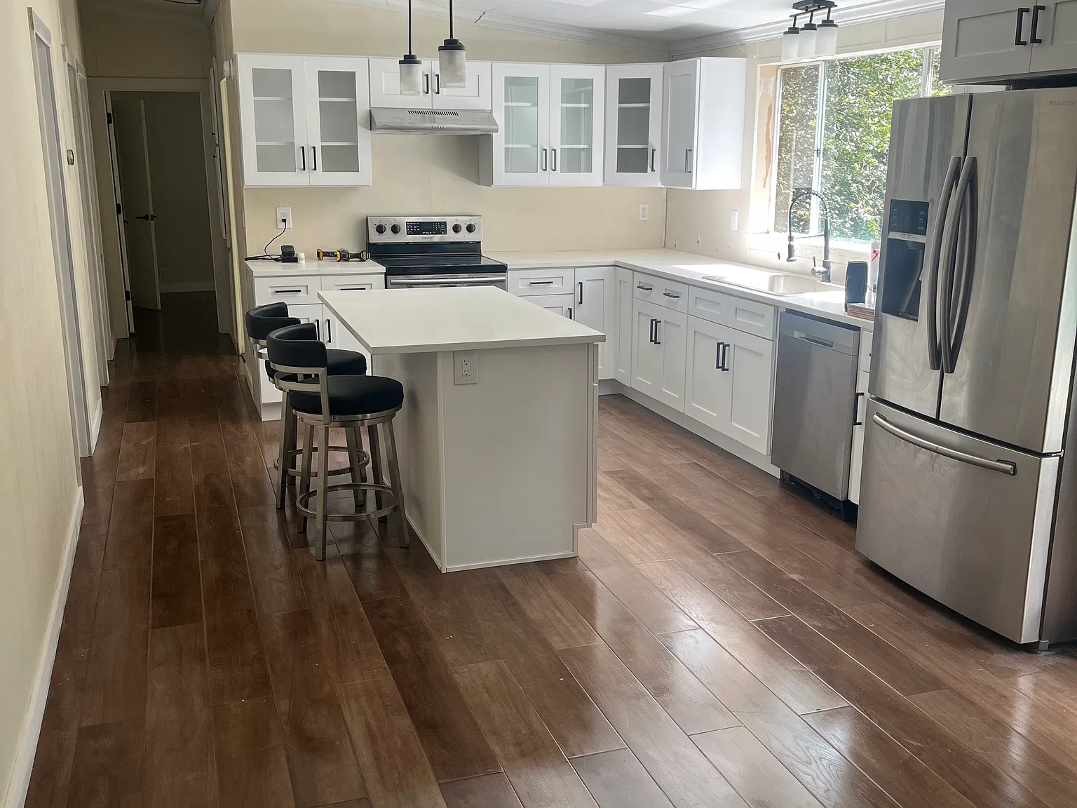 4 bed, 1850 sqft, $3,000 — Photo 4