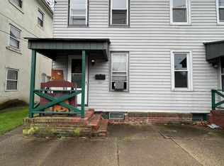 415 1/2 Walnut St, Sunbury, PA 17801