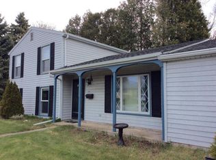 2605 Jackson St, Two Rivers, WI 54241